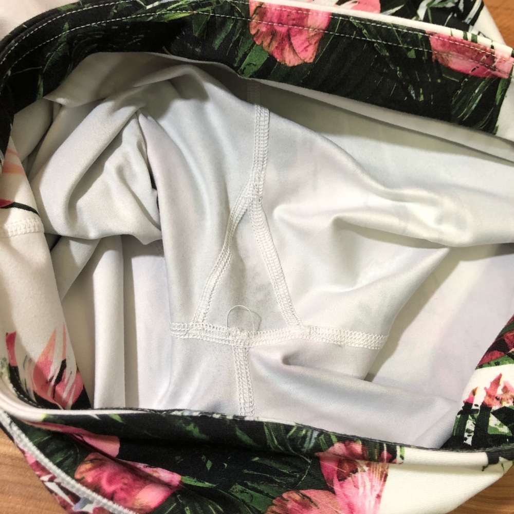 Fabletics- Gaviota Mesh- Tropical White - Picture 10 of 13